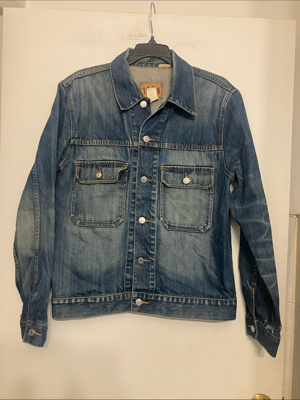 GAP Vintage denim jacket medium wash dual chest pockets small men’s